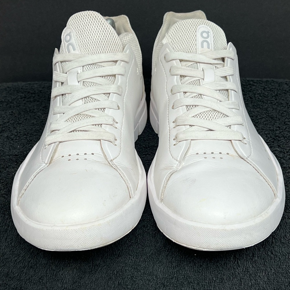 ON CLOUD The Roger Clubhouse Womens Size 10.5 Sneakers White Lace Up NICE - Picture 4 of 9